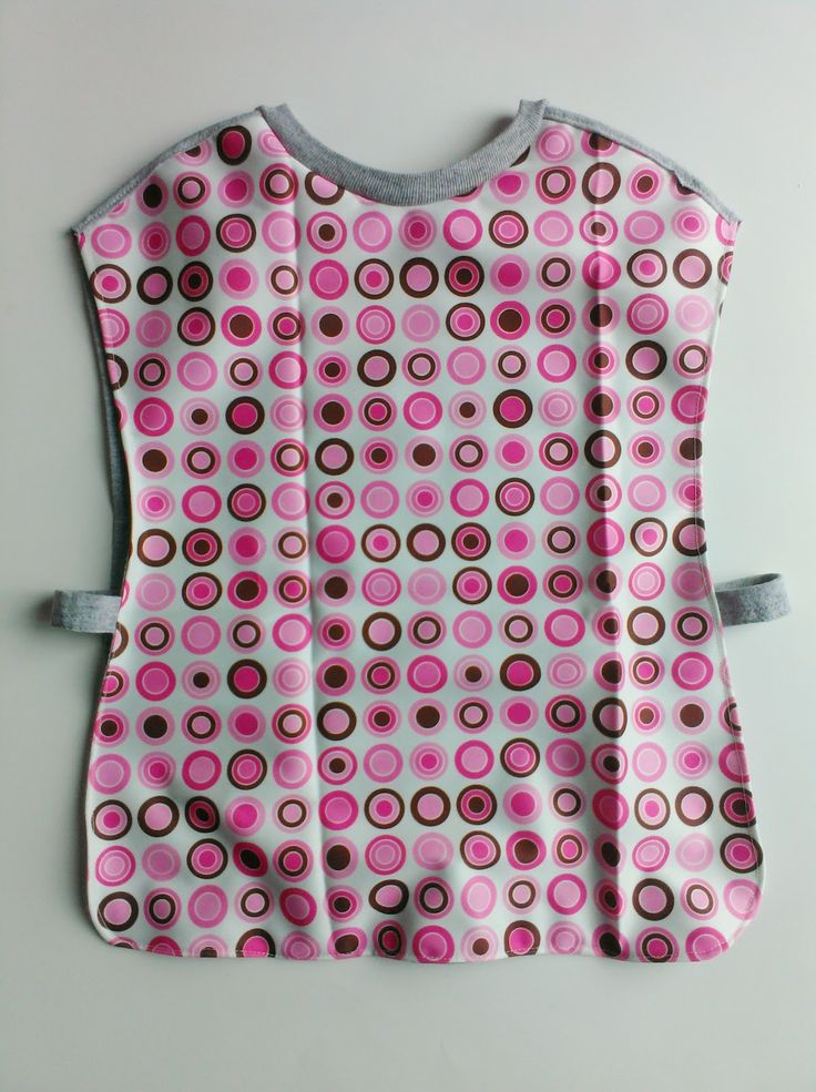Kids-Art-Smocks-Sewing-Projects-That-Sell-Well-on-Etsy.