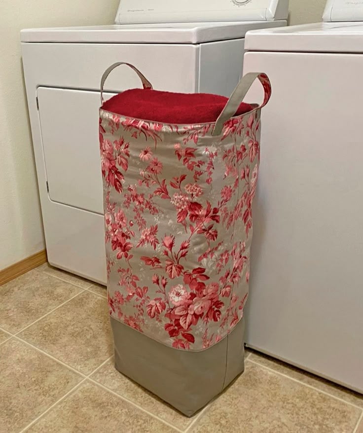 Laundry-Bags-Handmade-Sewing-Projects-People-Actually-Buy