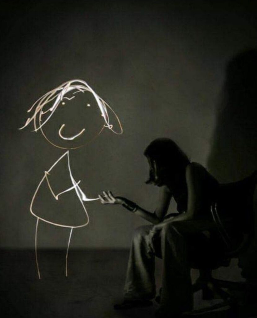 Light-Painting-Photos-in-a-Dark-Room