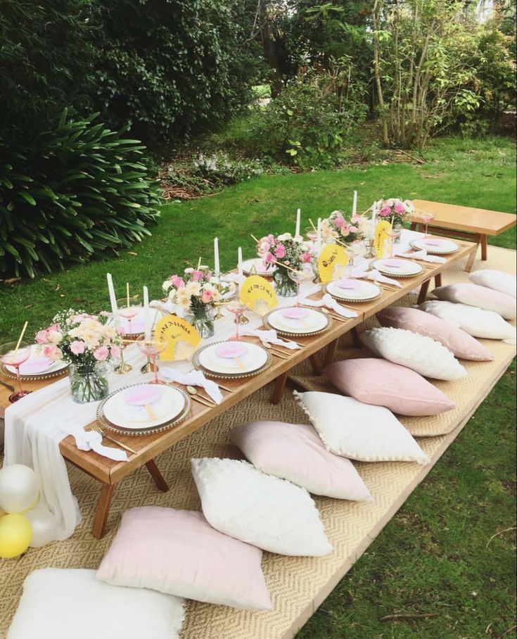 Luxe-Picnic-Setup