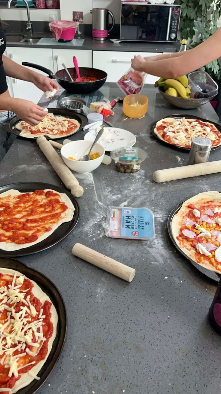 Make-Pizza-Night-a-Build-Your-Own-Event.