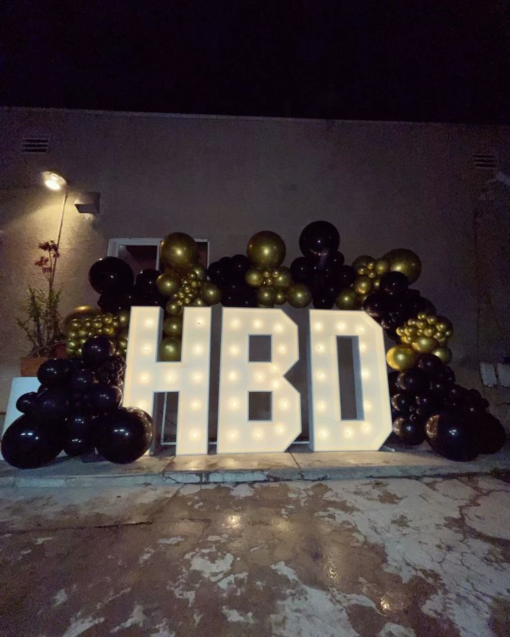 Marquee-Light-Up-Letters