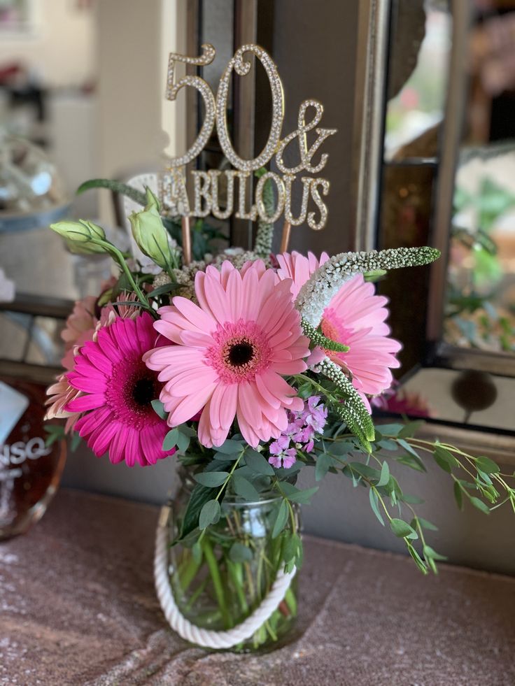 Mason-Jar-Flower-Centerpieces