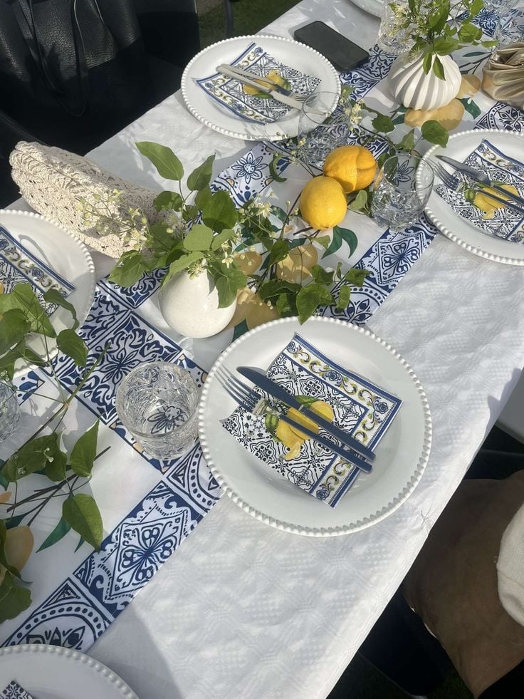 Mediterranean-Dinner-Party