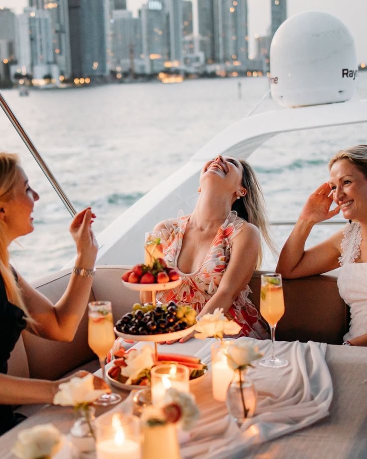Mediterranean-Yacht-Party.