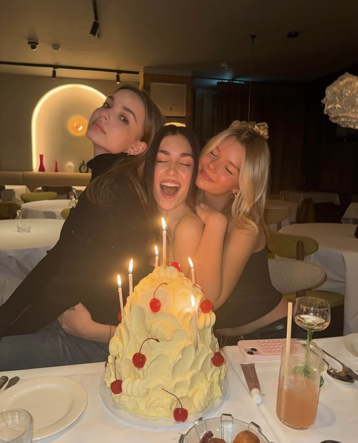Midnight-Birthday-Toast-Cake-Fun-Birthday-Ideas-for-a-Girls-Night