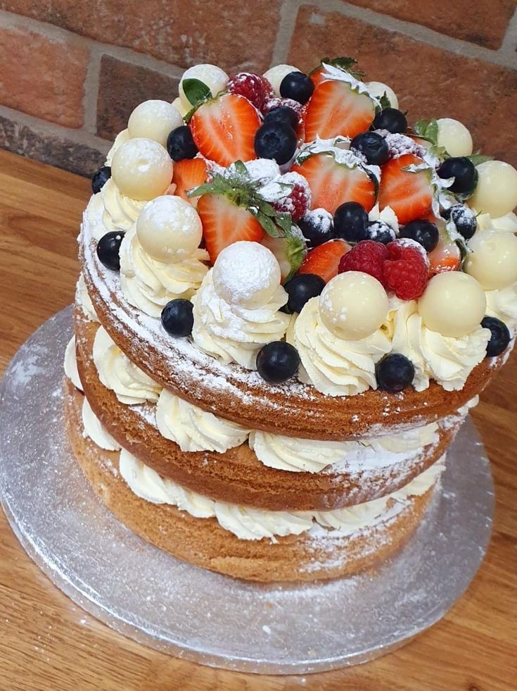 Naked-Berry-Cake