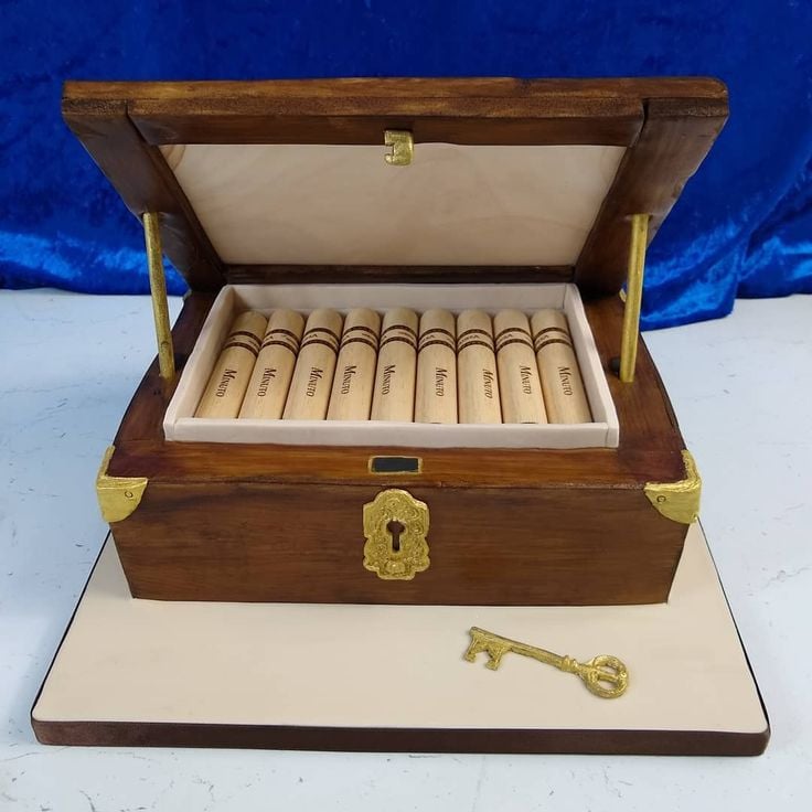 Open-Up-a-Cigar-Box-Cake.