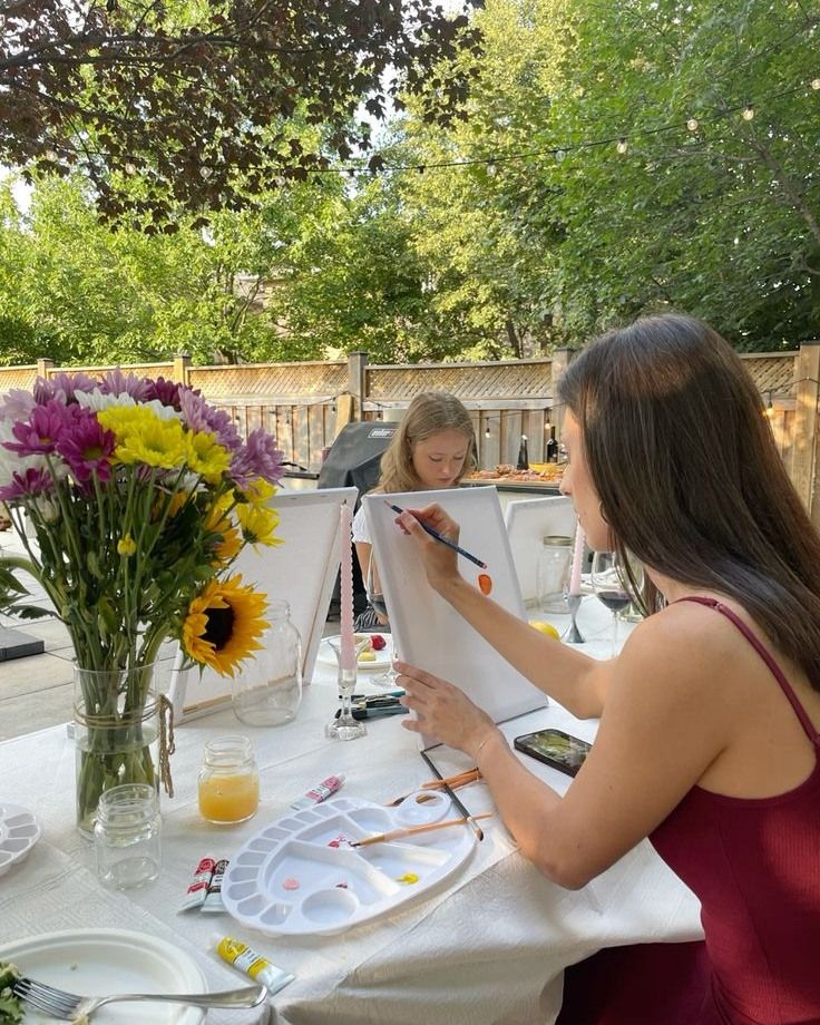Outdoor-Paint-and-Sip-Party