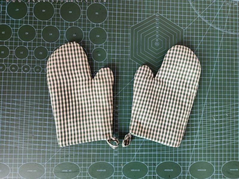 Oven-Mitts-Things-to-Sew-and-Sell-for-Extra-Money