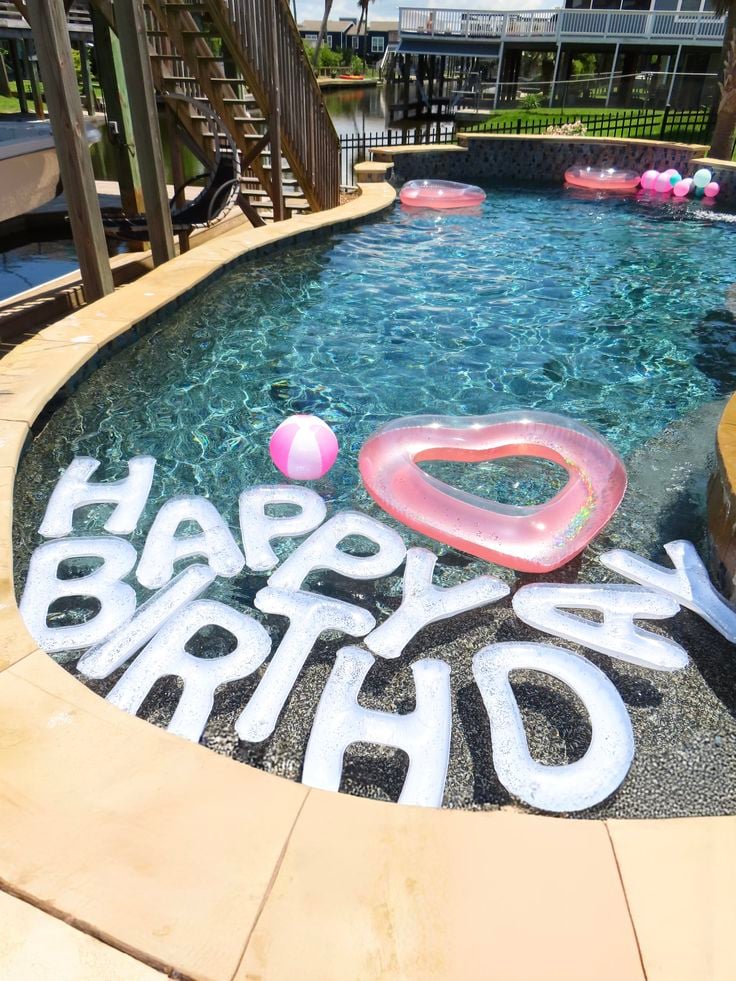 Poolside-Birthday-Party