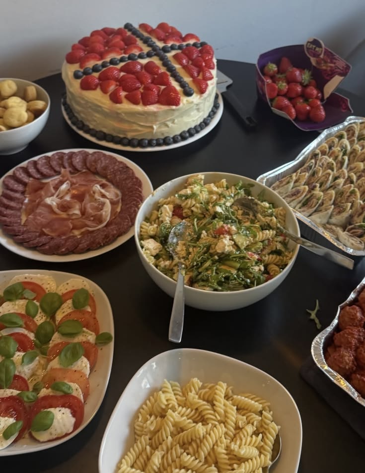 Potluck-Birthday-Dinner-Cozy-Birthday-Ideas-for-a-Birthday-at-Home