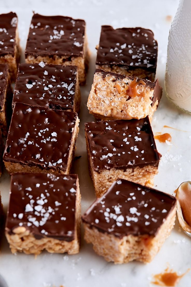 Rice-Krispie-Treat-Squares-Easy-Birthday-Desserts-for-Adults