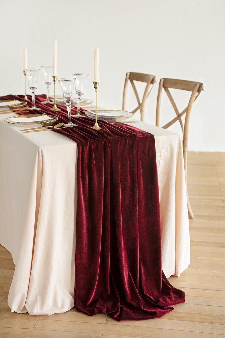 Satin-or-Velvet-Table-Runner.