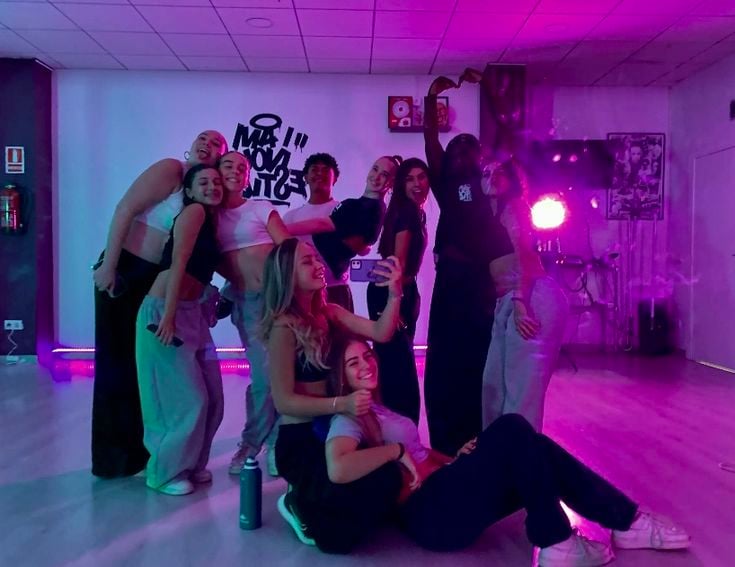 Sign-Up-for-a-Dance-Class.
