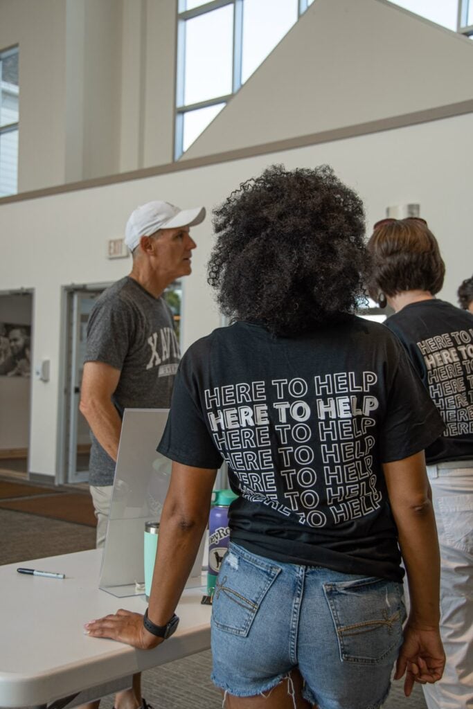 Volunteer-Team-T-Shirt-cricut-projects-using-cricut-infusible-ink