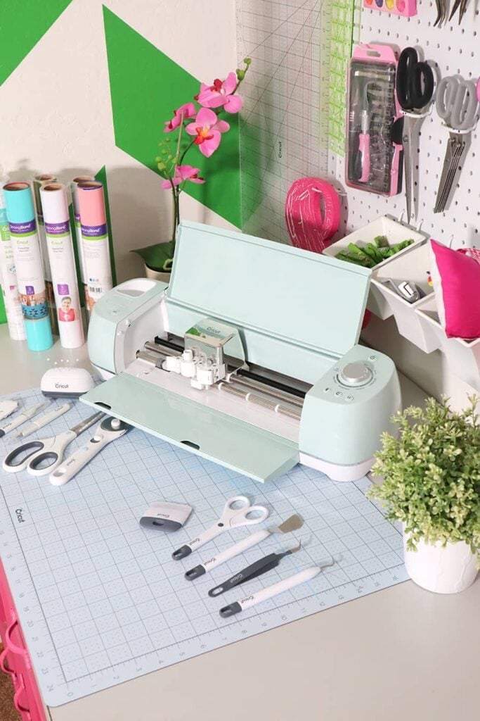 What-You-Need-Before-Starting-These-Cricut-Projects.