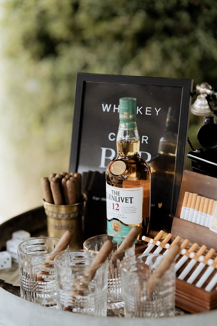 Whiskey-and-Cigar-Lounge