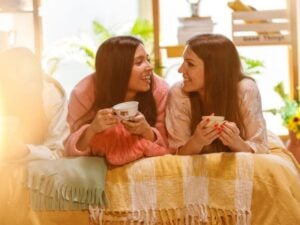 20 Aesthetic Sleepover Ideas for the Ultimate Girl&rsquo;s Night